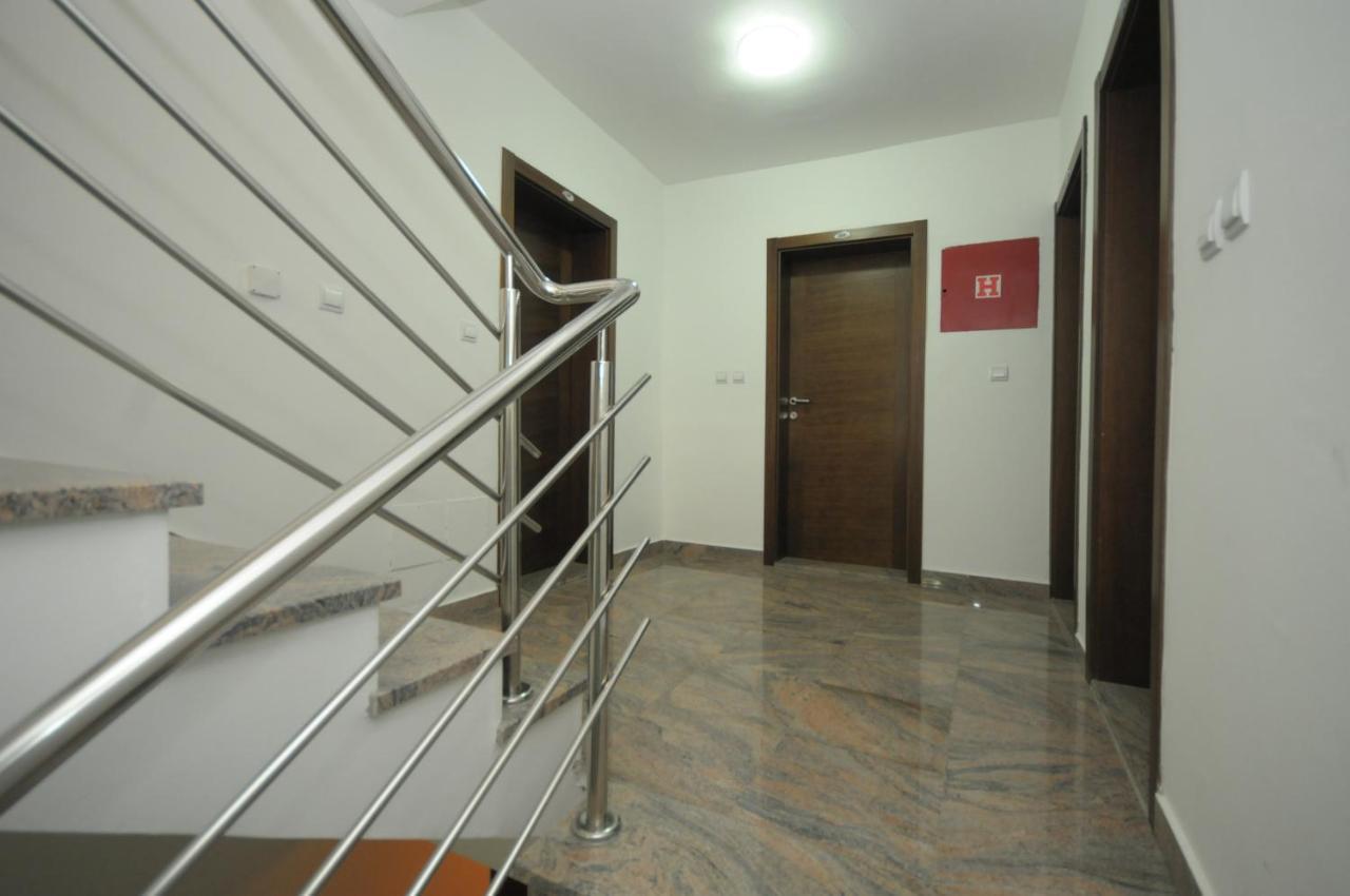 Apartments Anita ブドヴァ エクステリア 写真